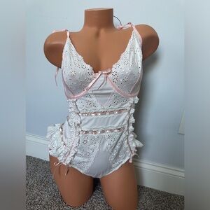 For Love & Lemons Women's White and Pink Bodysuit
